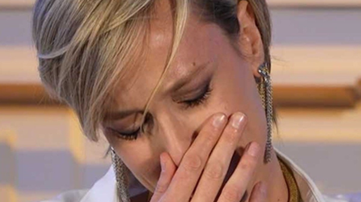 Federica Pellegrini, critiche e insulti per il suo post sulla figlia