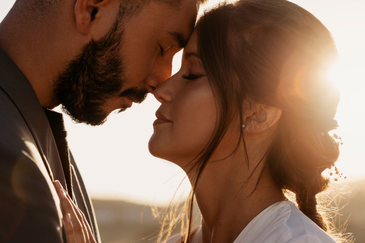 Quattro segni zodiacali che possono trasformare profondamente la loro vita amorosa